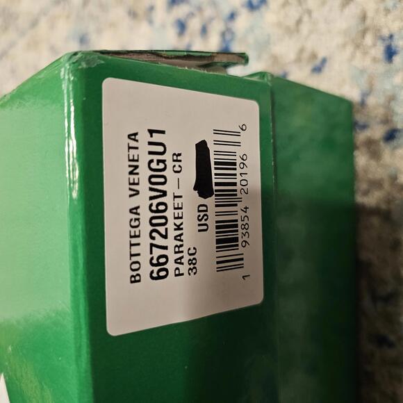 New Bottega Veneta Green Parakeet Crystal Embellished Sparkle Stretch sz 38 - Picture 4 of 4